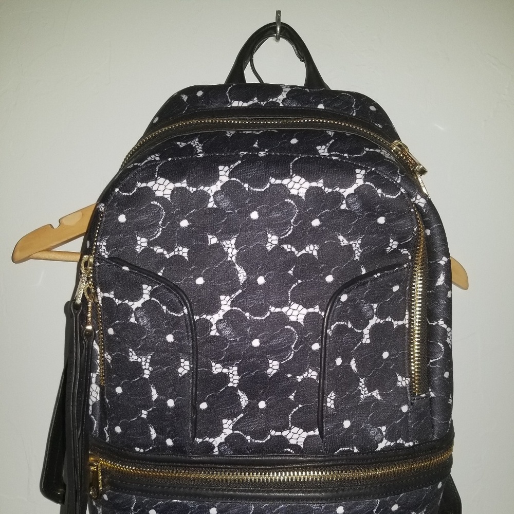 Cynthia Rowley backpack NWOT used on TV series
